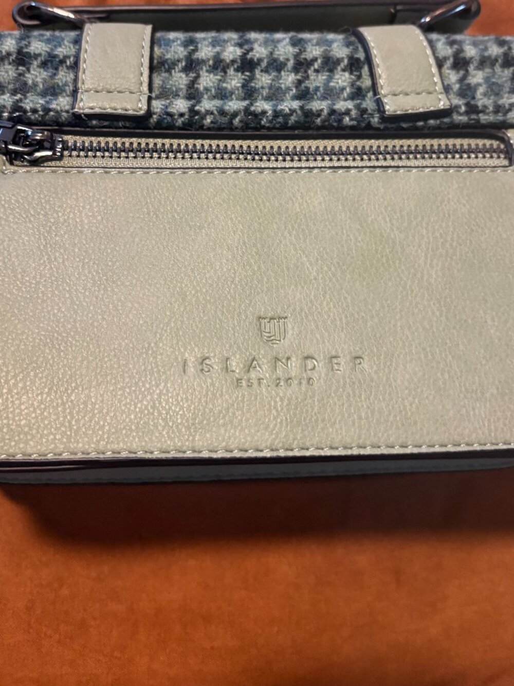 Harris Tweed Light Green and Tweed Islander Mini Purse - Picture 4 of 5